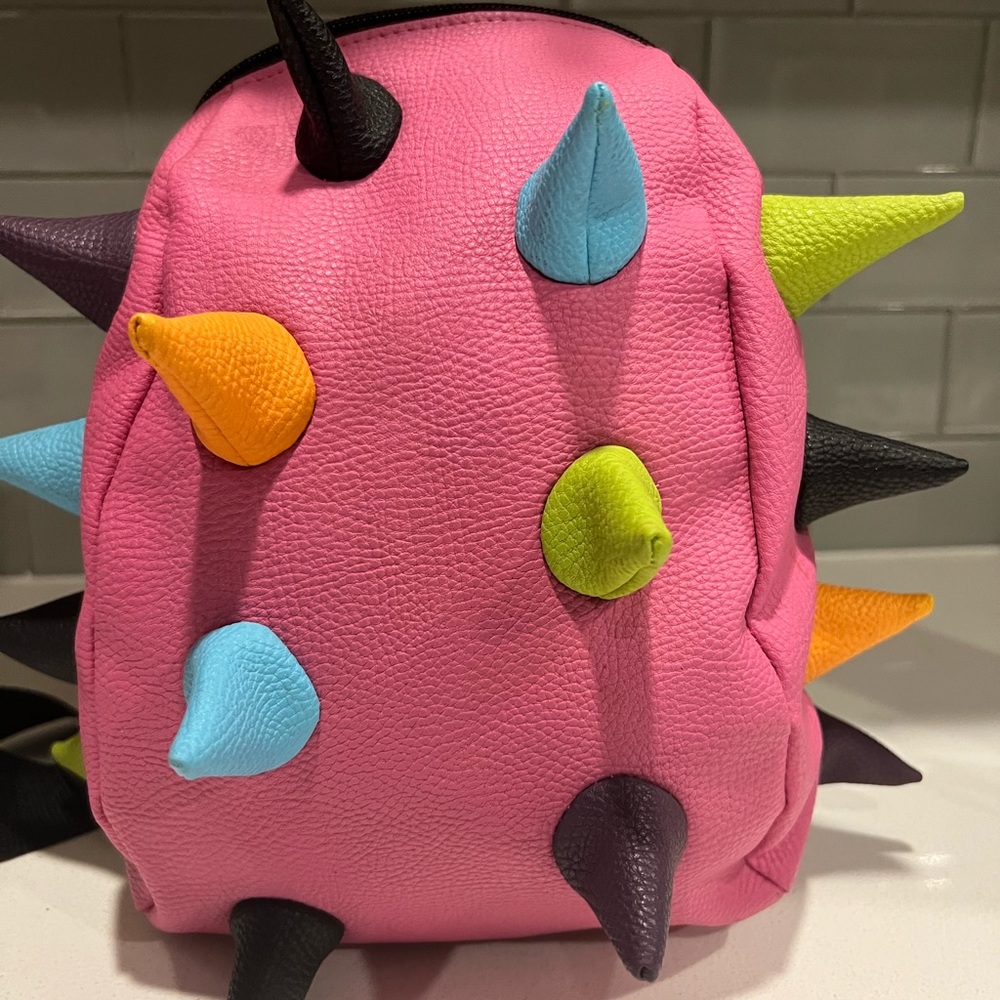 MAX PAX Spike Smaller sized backpack